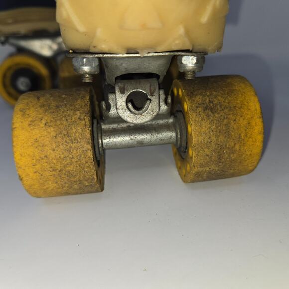 Vintage Nash Cruisers Roller Skates Youth Size 13-1 Blue Yellow Complete - Picture 15 of 16